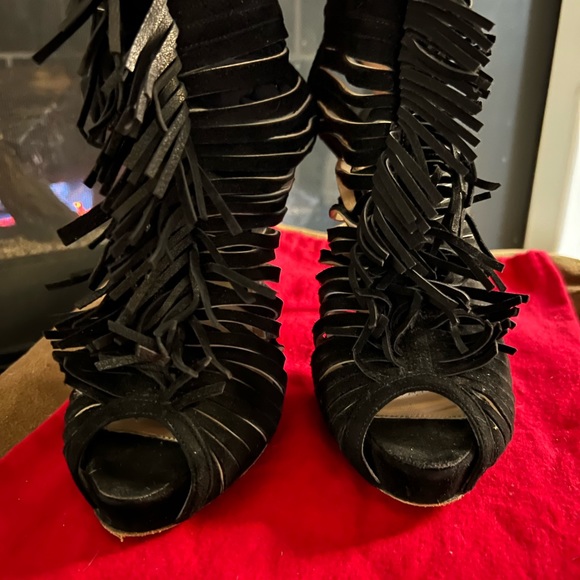 Christian Louboutin Black Suede Fringe Booty 38.5 Retail $1175 - Picture 3 of 12